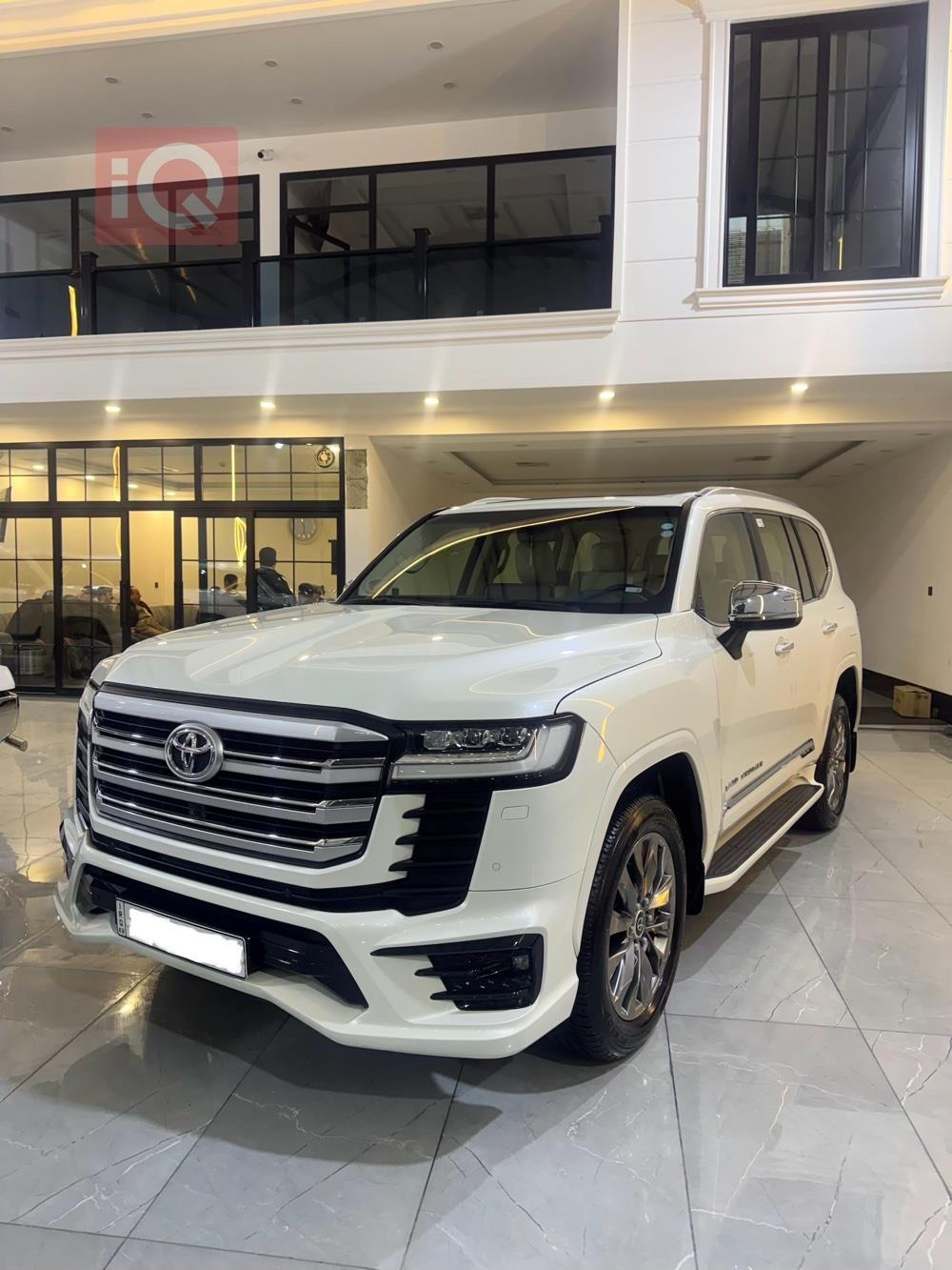 تويوتا لاندكروزر